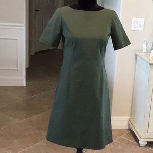 Lafayette 148 NY back zip dress, short sleeves, color is Ficus, size S, NWT